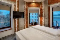 By Zont Hotel Group la Maison Hotel Hotels near The Building of the Male Commercial School named after Tsarevich Alexei