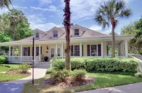Totally Renovated Coastal Condo in Ocean Walk, Unit T-2 Hotel a Saint Simons Island