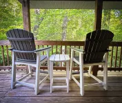 Stream-Front Serenity: Relax with the family at this peaceful place to stay!