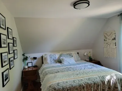 Dog Friendly Home in Rockport- Less Than 1/2 Mile Walk to Beaches & Shops! Hotel in zona Andrews Point