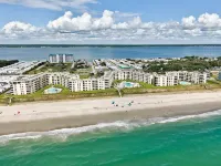 Oceanfront Bliss - Sauna, Pool, Hot tub, Internet, Deck