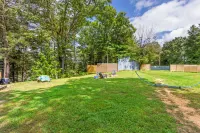 Hemlocks over Muir in Rogers KY - Hot Tub & WiFi Hotels in Wolfe County