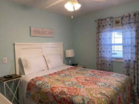 2BR1BA Close to Beach! Ocean Lakes! Golf cart incl. BR Remodeled. Newly Painted.