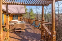 Hot Tub & WiFi - Large Family Cabin - Mill Creek Point - Red River Gorge, Kentucky! Hotels in Wolfe County