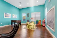 Resort-Style Pool and Fitness Center Await - Stunning Family Retreat Hôtels à : Citrus Ridge