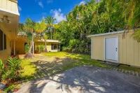 Tranquil Ocean Views and Expansive Terrace - Stunning Contemporary Haven Hotels in Kaneʻohe