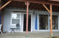 Serene Lakefront Retreat - Dock, Kayak, Fishing, Fireplace Hotels in Thurston County