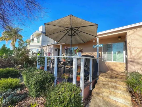 Cozy Retreat Near Beaches and Downtown - Charming San Diego Escape