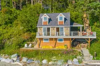 Eagles Nest - Unit 1 House: Ocean Views, Beach Access - Point Roberts