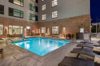 DoubleTree by Hilton Charleston Riverview - Pools