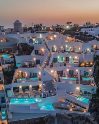 Saint Legendary Suites and Spa Santorini Hotels in Finikia