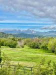 Private Patio with Breathtaking Valley Views - Stunning Lodge Hotels in Whitehall