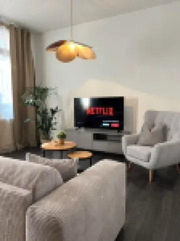 City Home - Top location - 2 rooms - 80sqm - Smart TV - WIFI - Balcony