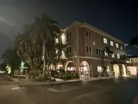 Tahitian Inn Boutique Hotel Tampa Hotels near Target