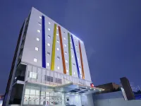 Amaris Hotel Tebet Hotels near Cawang Station