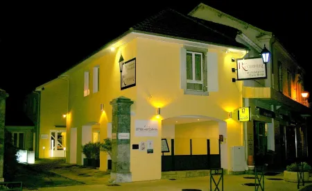 Le Réverbère - la Cuisinerie - l'Hôtellerie