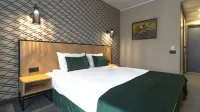 Vitosha Park Hotel - Free Indoor Pool & Parking Hotel in zona Tintiava Park