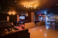 Goldvitel Hotel Surabaya - bar