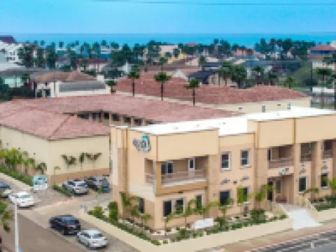 德爾芬小屋 南帕諸島酒店