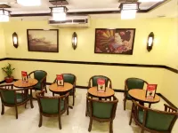 โรงแรมโซโก อาเวนิดา โรงแรมใกล้สุเหร่าโกลเดน