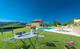 Heartbreaking Charming Villa in Chipieri - Marche