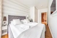 陽光和雪水瓶座公寓酒店