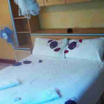 Nkhudzi Beach Lodge Rooms