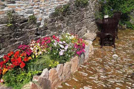 Quiet Cottage on the Rural Edge of Brixham Отели в г. Бриксхем