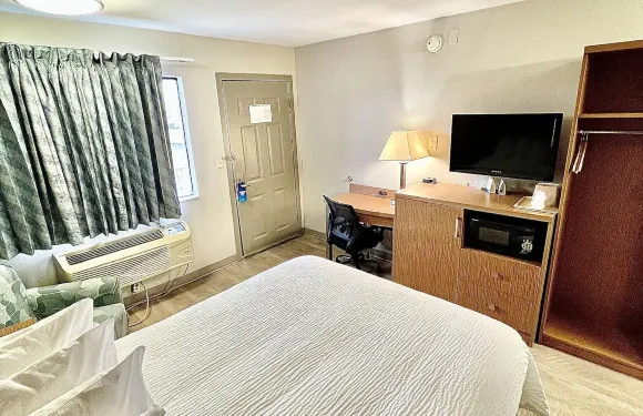 阿林頓六旗附近温德姆戴斯套房酒店