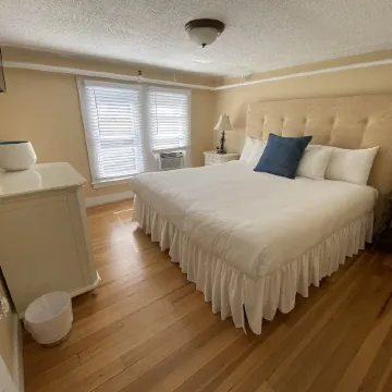 The Kennebunk Inn