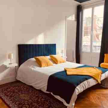 L'expérience d'Elie by Icone Collection Rooms