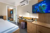 Nashi Rooms