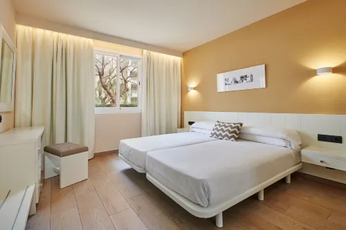 Protur Badí­a Park Aparthotel