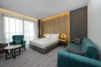 The Grandeur Hotel