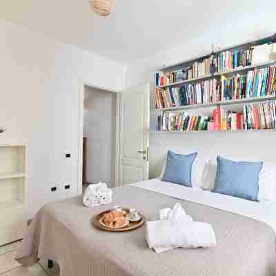 IzzHome Full Center Terrace Rooms