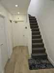 London Glamour Apartment Two Отели в г. Гринвич