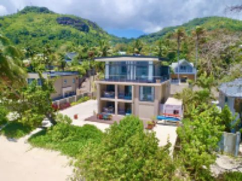 Le Domaine de Bacova Hotels in Au Cap