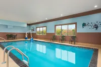 Howard Johnson by Wyndham Waterloo/Cedar Falls Hotels in Waterloo