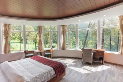 Himalayan Splendour Resort Hotels near Surkanda Devi Temple