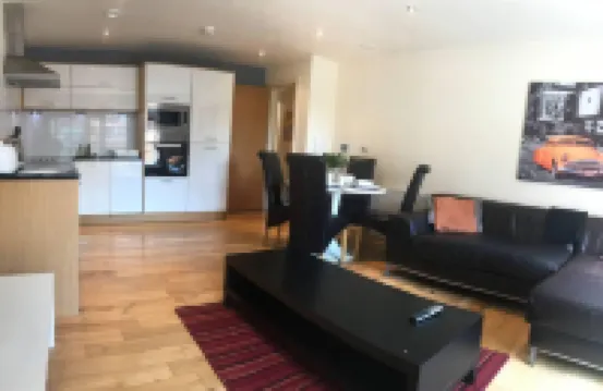 Apartment-Sleeps4-Balcony-Parking-Petsok Hotels in 