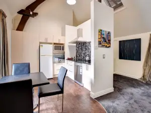 Chapel Apartments