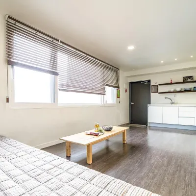 釜山 the Pension 502 鄰近日光的酒店
