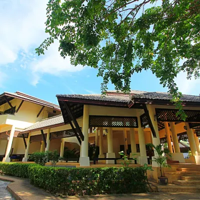 Southern Lanta Resort Hotels near Lanta Muay Thai Complex