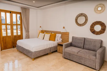 Del Mar Guest House Отели рядом с достопримечательностью «Torre del Reloj»