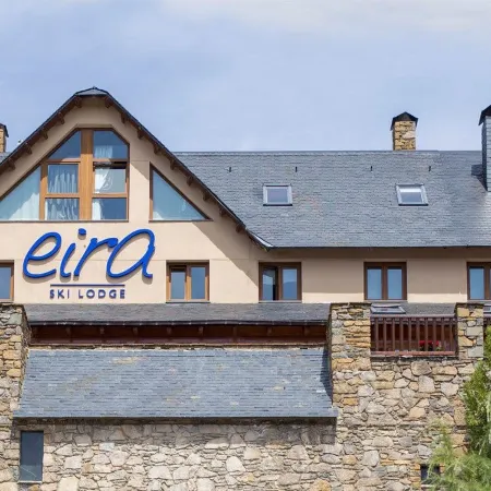 Eira Ski Lodge