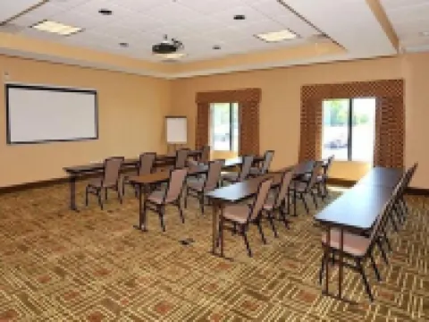 Comfort Suites Jackson I-40 Hoteles en Jackson