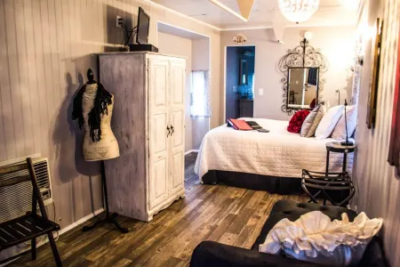 Featherbed Railroad B&B Resort