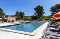 Grand Prix Hôtel & Restaurant - Pools
