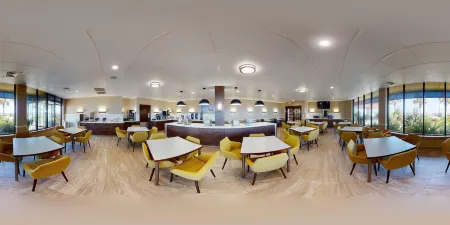 Clarion Pointe Galveston - Beachfront