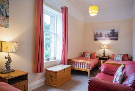 East Wing Apartment in Elgin